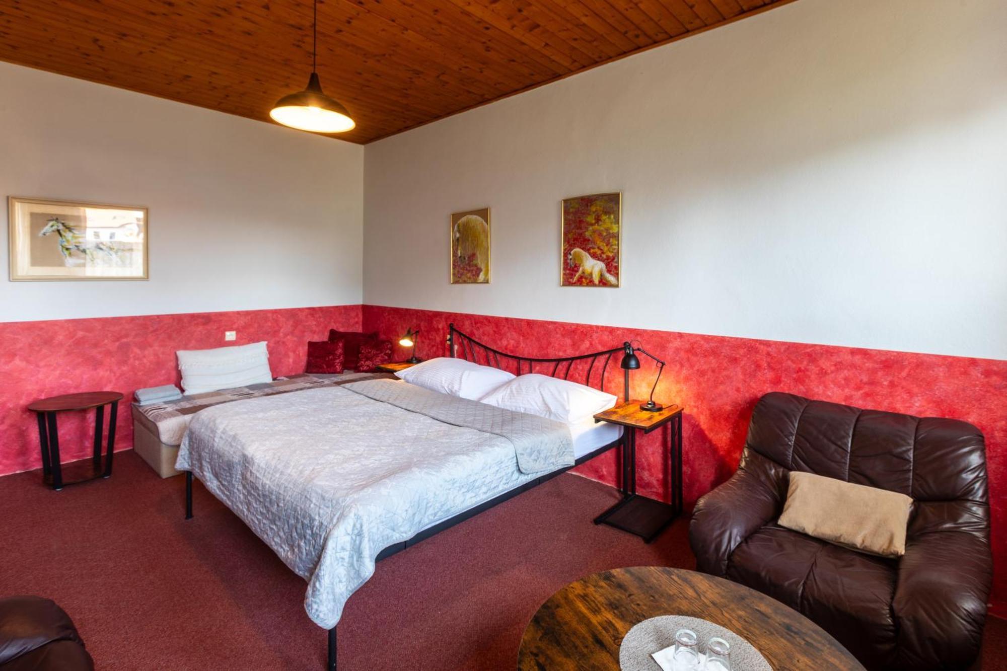 Hotel Atlas Ceske Budejovice Exterior photo